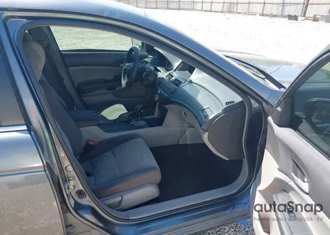 2008 Honda Accord 2.4 Lx z USA, uszkodzony, nr VIN 1HGCP26398A058704